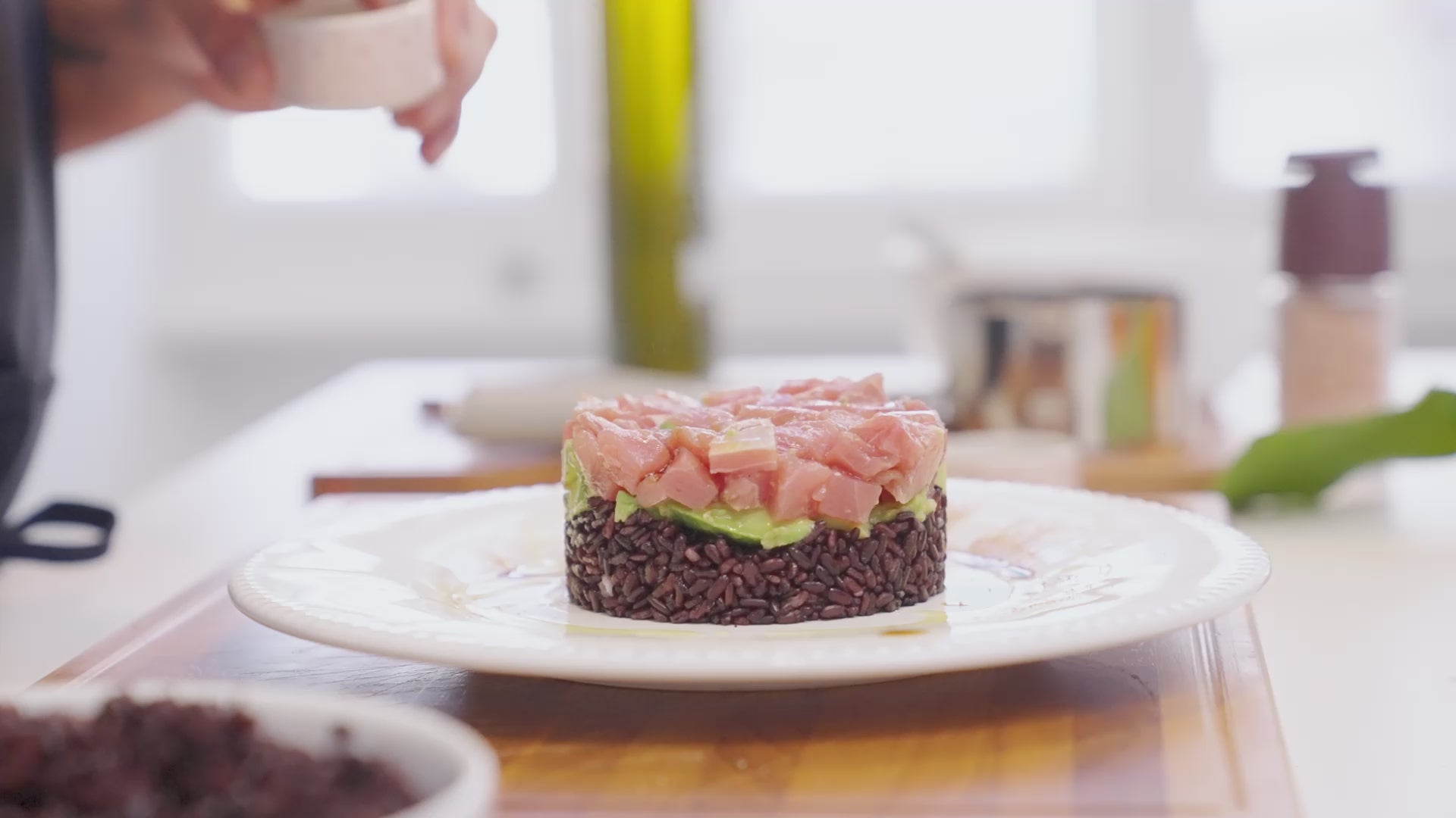 Carica il video: 